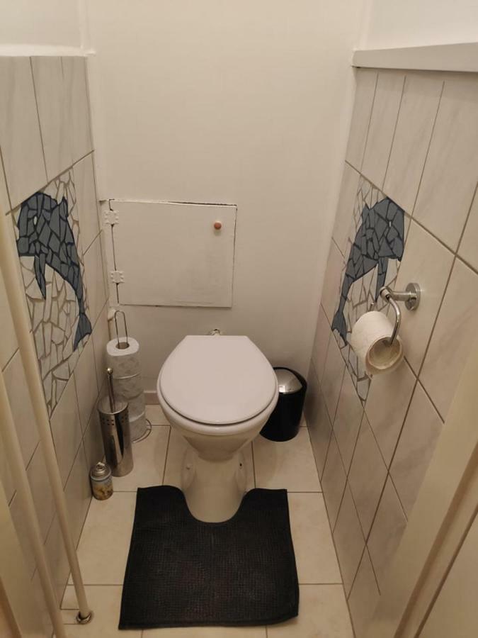 Koelcsey Apartman Apartment Szekszard Bagian luar foto